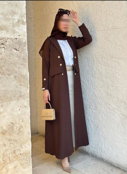 عباية كلاسيك بني بأزرار ذهبية